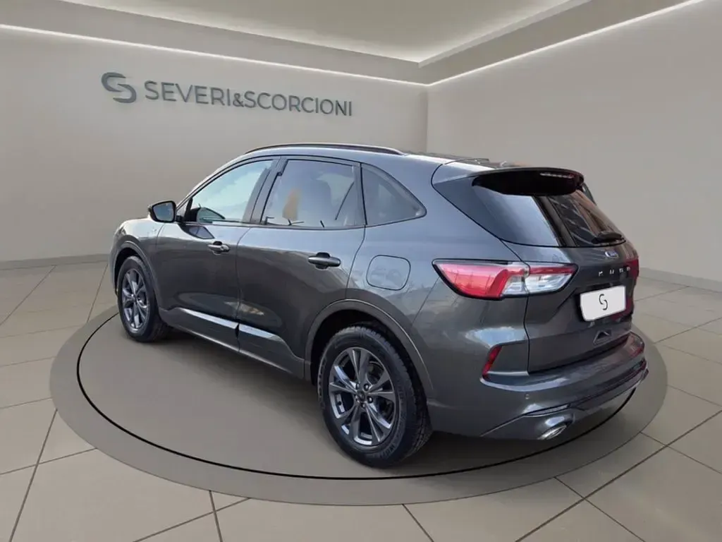 Usata Ford Kuga ST-Line X 190 CV (139 kW) 2022 Grigio SUV