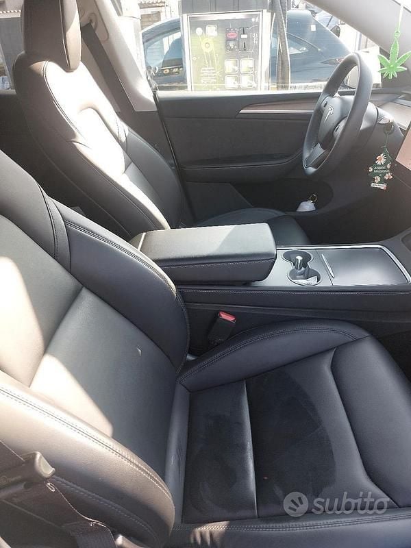 Usata Tesla Model Y Performance 392 kW (534 CV) 2023 SUV