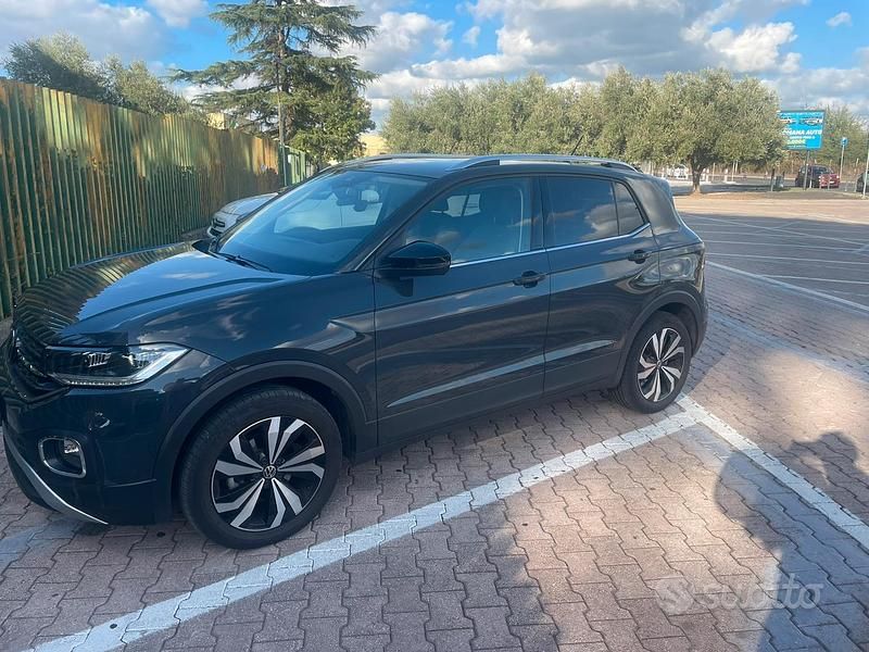 Usata VW T-Cross 110 CV (80 kW) 2022 Grigio SUV
