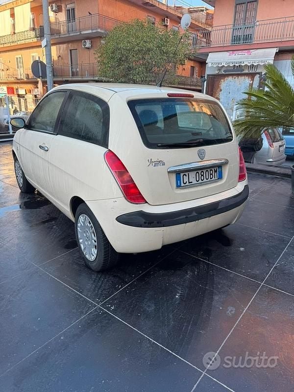 Usata Lancia Ypsilon 80 CV (58 kW) 2005 Utilitaria