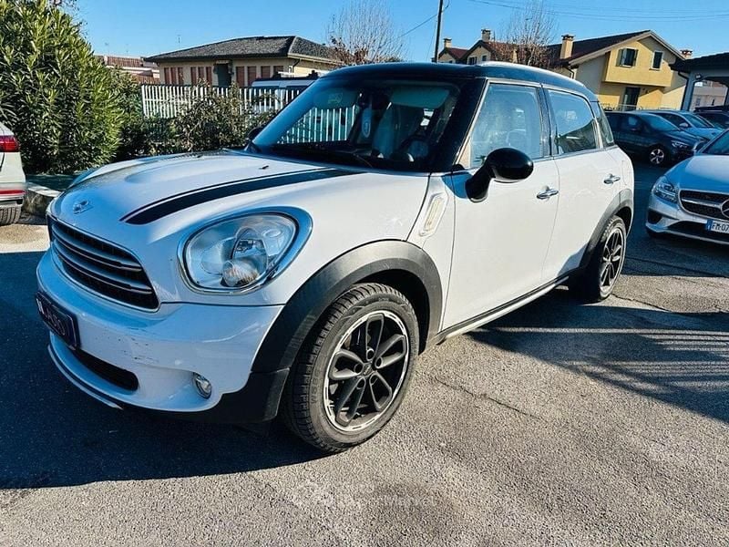 Usata Mini Cooper D Countryman Business 111 CV (81 kW) 2015 Bianco SUV
