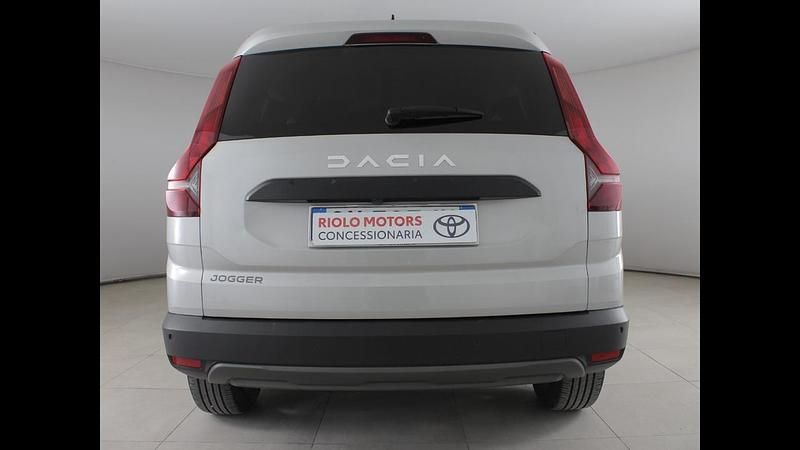 Usata Dacia Jogger Extreme 101 CV (74 kW) 2023 Grigio Monovolume