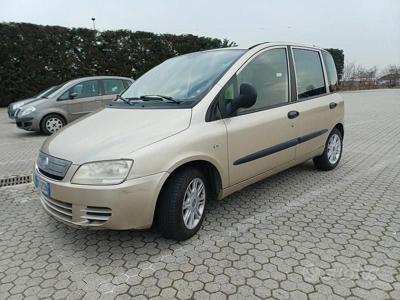 Usata Fiat Multipla 2007 Giallo Monovolume