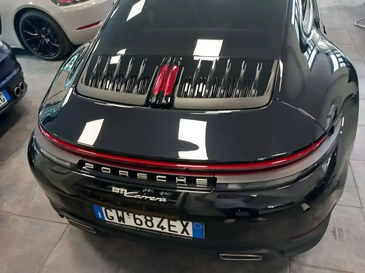 Usata Porsche 911 Carrera 394 CV (289 kW) 2024 Nero Coupé