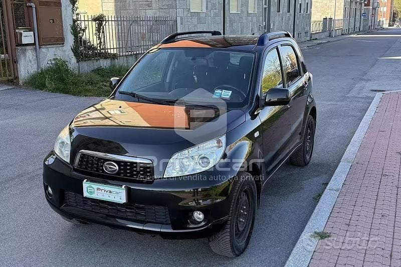 Usata Daihatsu Terios SHO 105 CV (77 kW) 2010 Nero SUV
