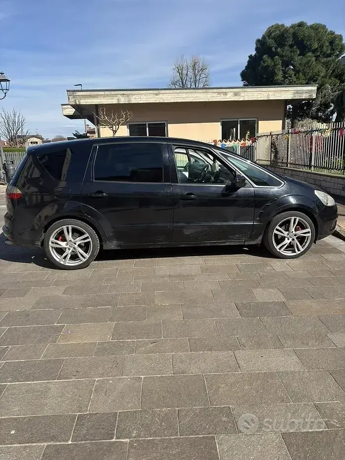 Usata Ford S-MAX S 140 CV (102 kW) 2007 Nero Monovolume