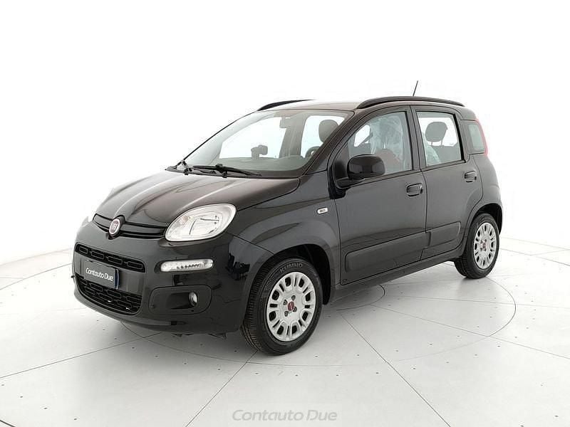 Nero cinema Usata 2020 Fiat Panda Lounge Utilitaria | 9900 € (Buon prezzo) - Immagine 1/4