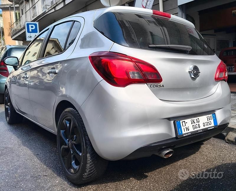 Usata Opel Corsa 70 CV (51 kW) 2017 Grigio Utilitaria