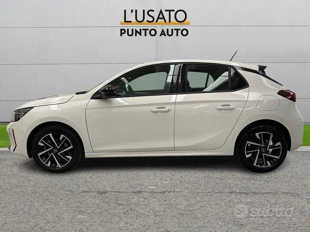 Usata Opel Corsa 101 CV (74 kW) 2025 Bianco Utilitaria