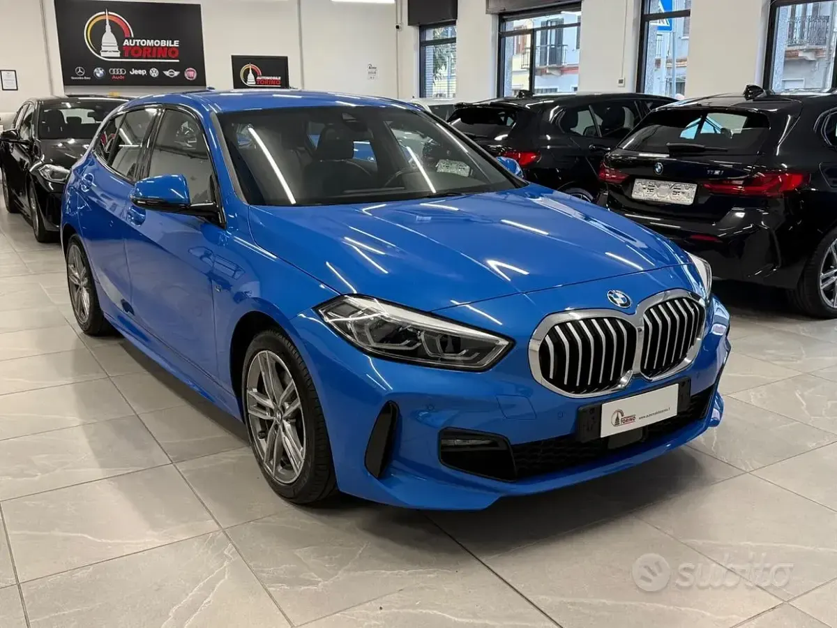 Używany BMW 118 M Sport 136 KM (100 kW) 2023 Niebieski Hatchback