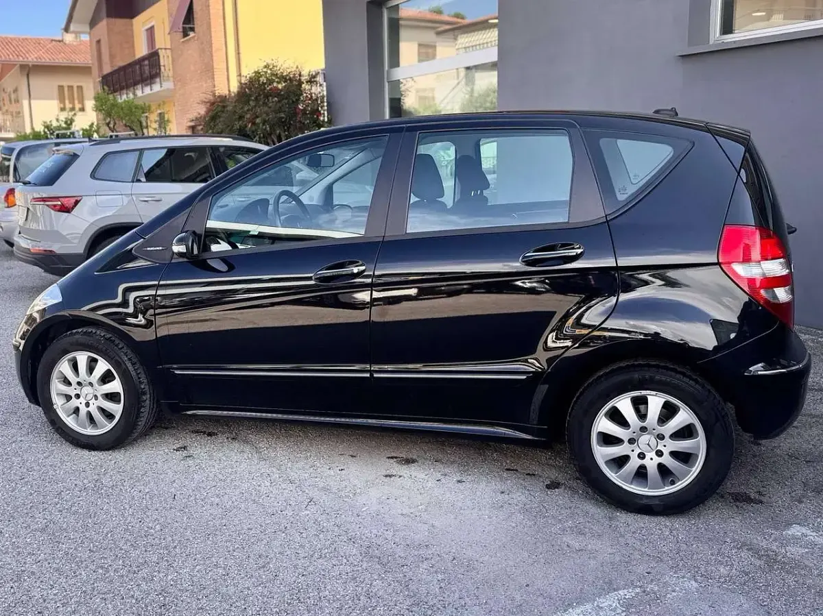 Usata Mercedes A150 Elegance 95 CV (69 kW) 2006 Nero Monovolume
