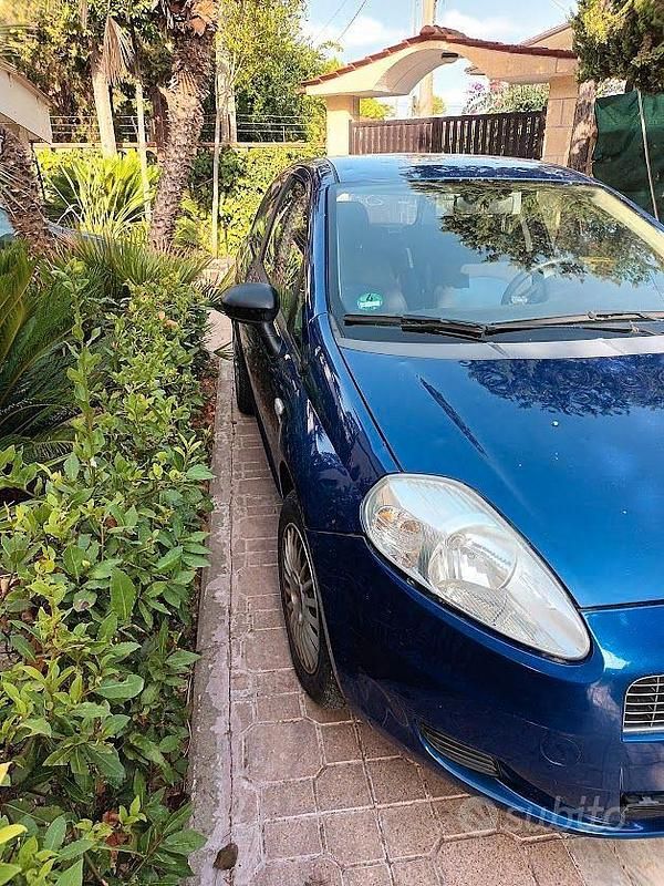 Usata Fiat Punto 65 CV (47 kW) 2008 Blu Utilitaria