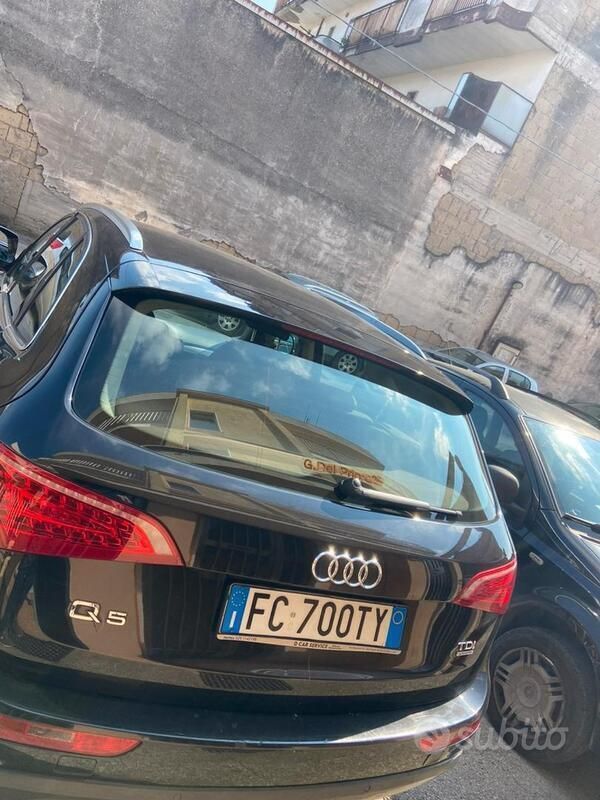 Nero Usata 2012 Audi Q5 SUV | 8300 € (Super prezzo) - Immagine 1/4