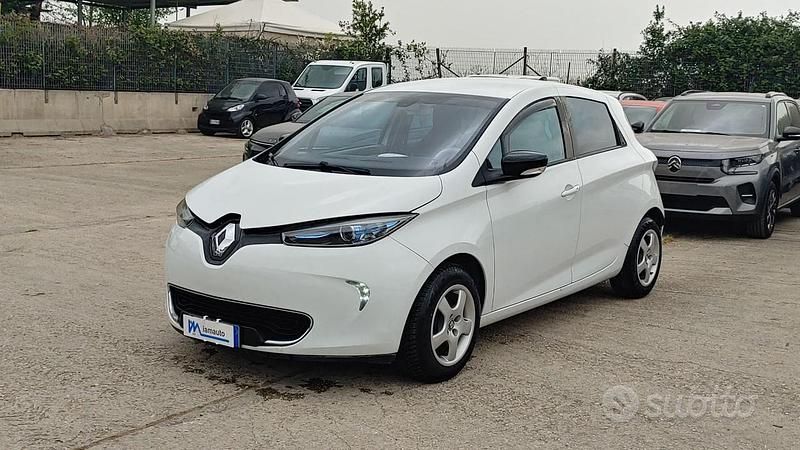 Begagnad Renault Zoe 42 kW (58 HK) 2015 Vit Halvkombi