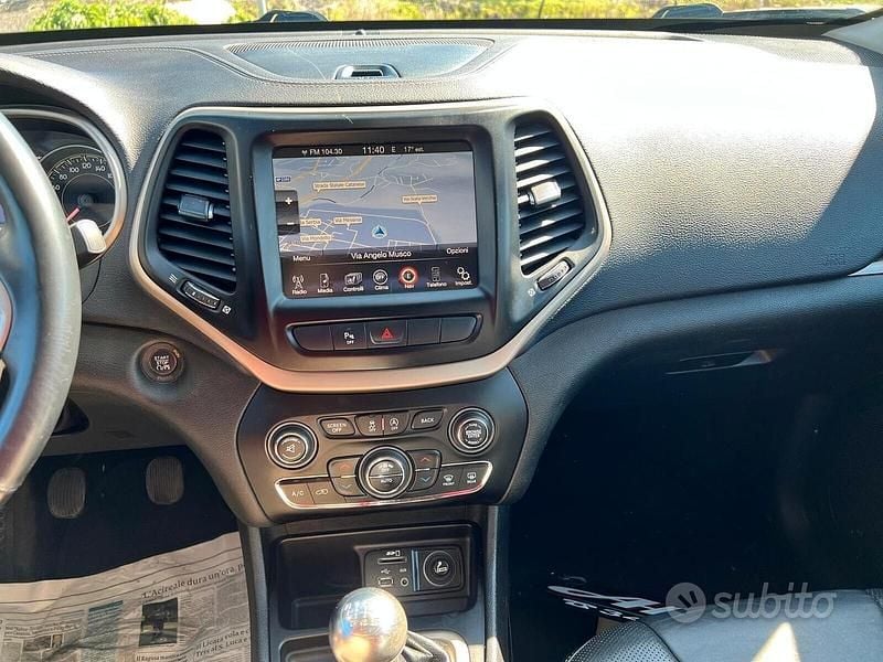 Second-hand Jeep Cherokee Limited 140 CP (102 kW) 2014 Gri SUV