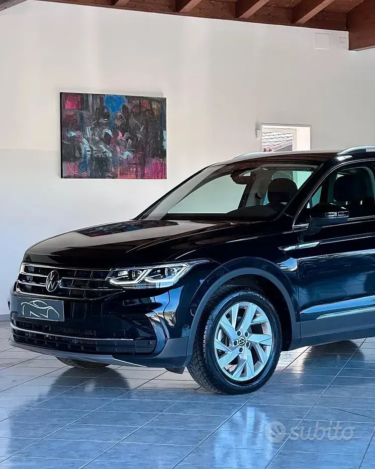 Używany VW Tiguan Elegance 150 KM (110 kW) 2023 Czarny SUV