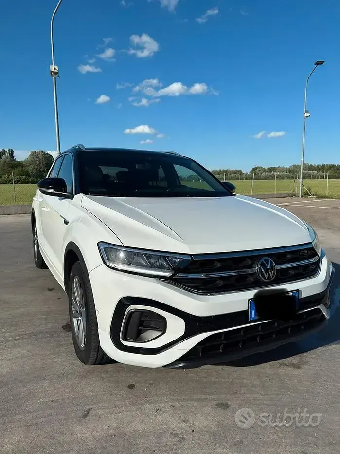 Usata VW T-Roc R-line 110 CV (80 kW) 2022 Bianco SUV