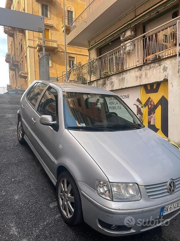 Usata VW Polo 101 CV (74 kW) 2000 Grigio Berlina