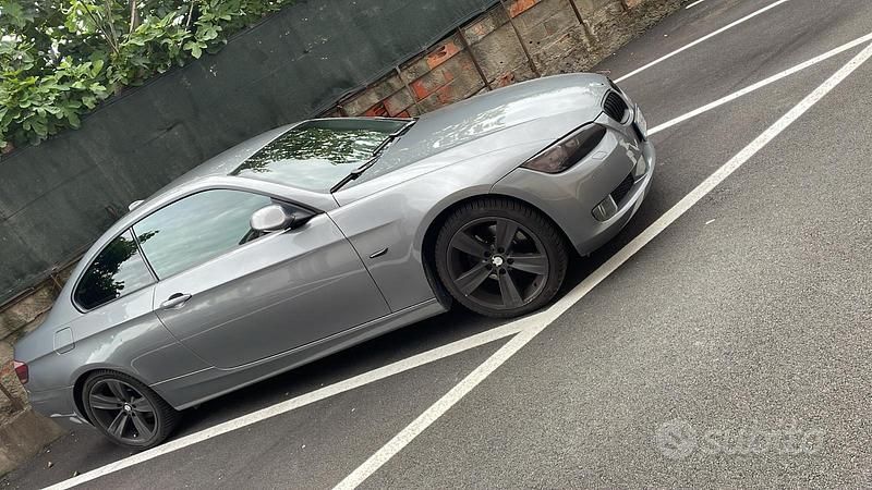 Usata BMW 320 177 CV (130 kW) 2009 Grigio Coupé