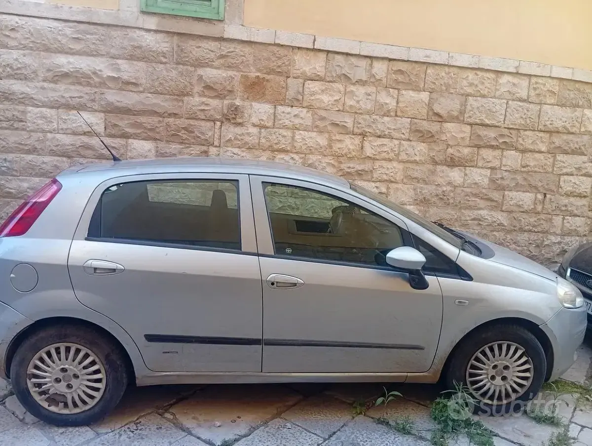 Usata Fiat Grande Punto 75 CV (55 kW) 2009 Utilitaria