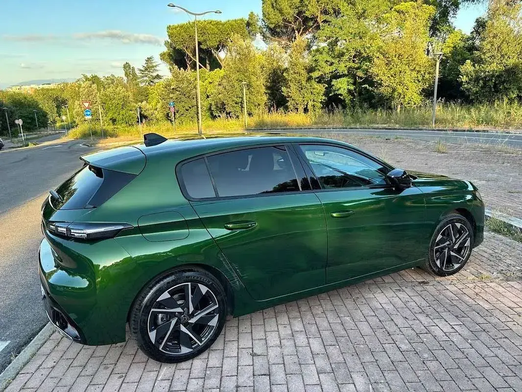 Usata Peugeot 308 Allure 136 CV (100 kW) 2025 Verde Berlina