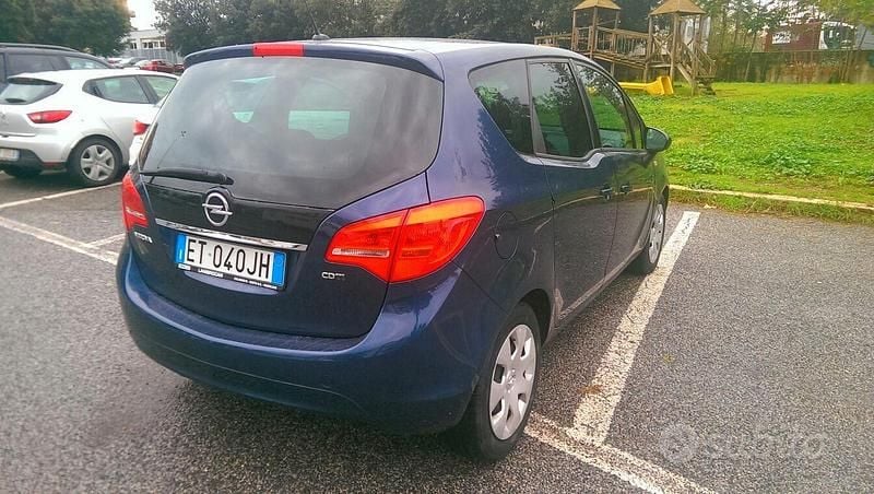 Usado Opel Meriva 110 CV (80 kW) 2013 Azul Monovolumen