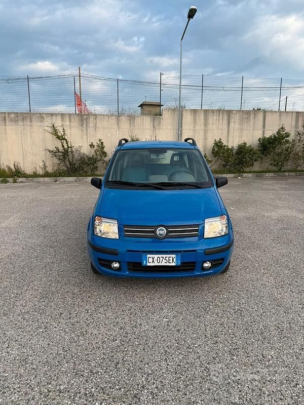 Usata Fiat Panda 60 CV (44 kW) 2005 Blu Utilitaria