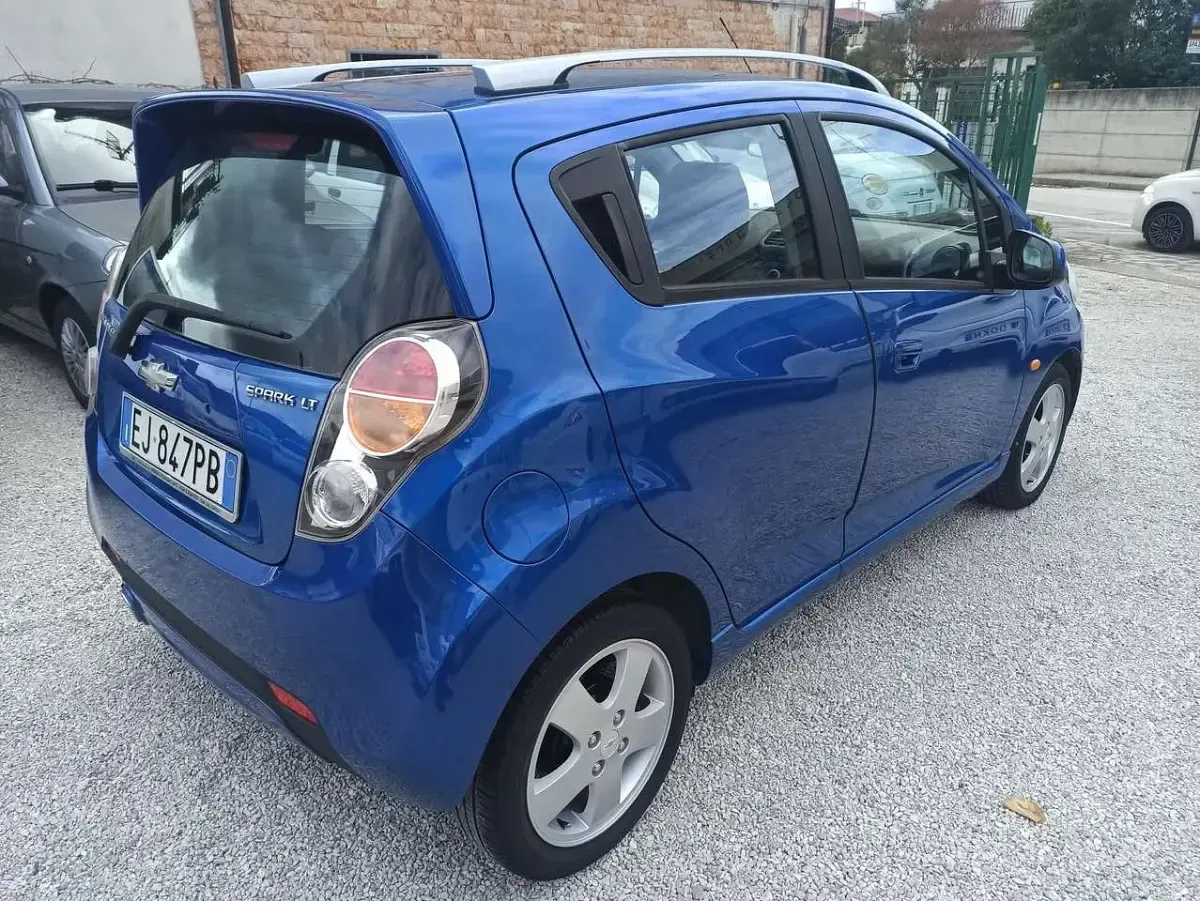Usata Chevrolet Spark LT 82 CV (60 kW) 2011 Blu/azzurro Utilitaria