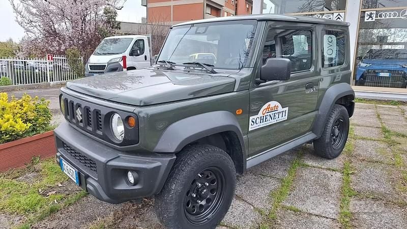 Usata Suzuki Jimny 101 CV (74 kW) 2021 Verde SUV