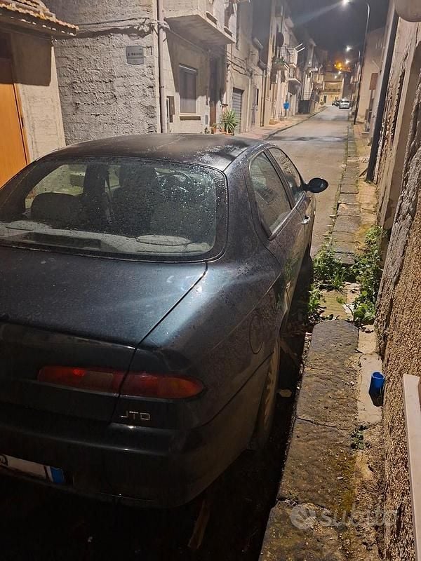 Usata Alfa Romeo 156 115 CV (84 kW) 2004 Blu Berlina