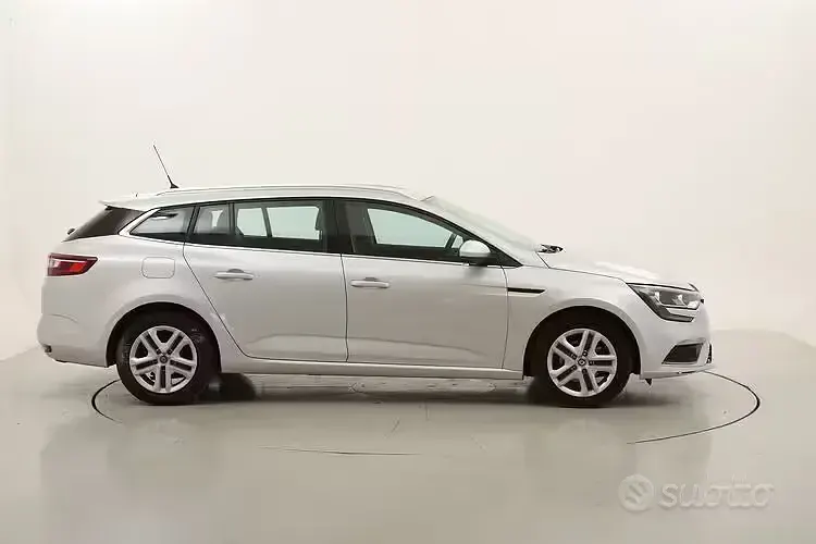 Usata Renault Mégane GrandTour Business 116 CV (85 kW) 2020 Grigio Station wagon