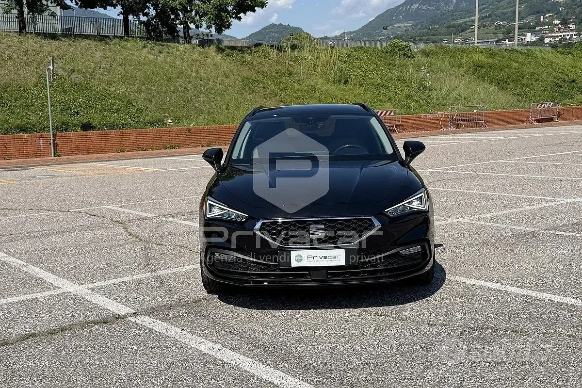 Usata Seat Leon Business 90 CV (66 kW) 2021 Nero Station wagon