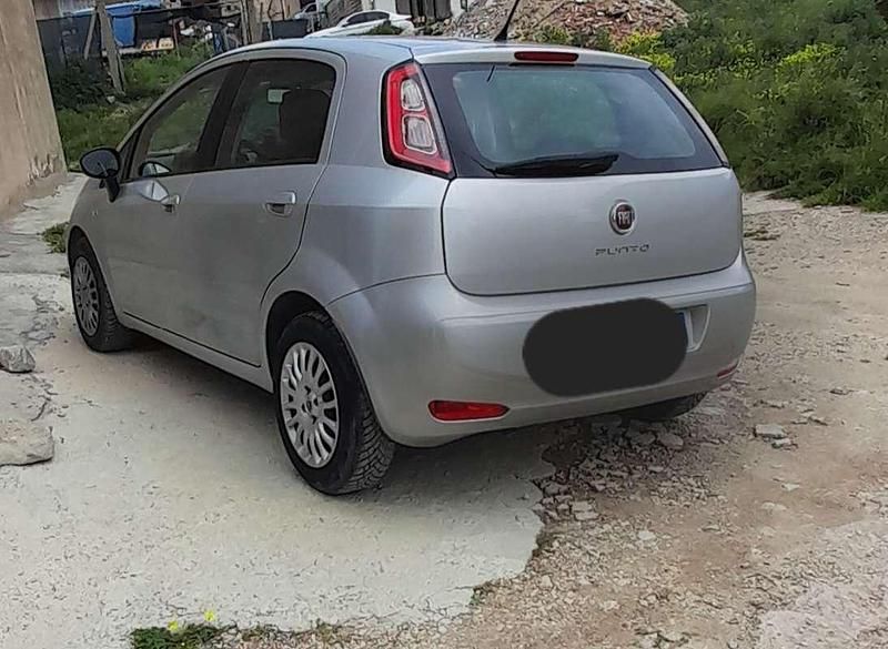Usata Fiat Punto Evo Dynamic 86 CV (63 kW) 2013 Grigio Utilitaria