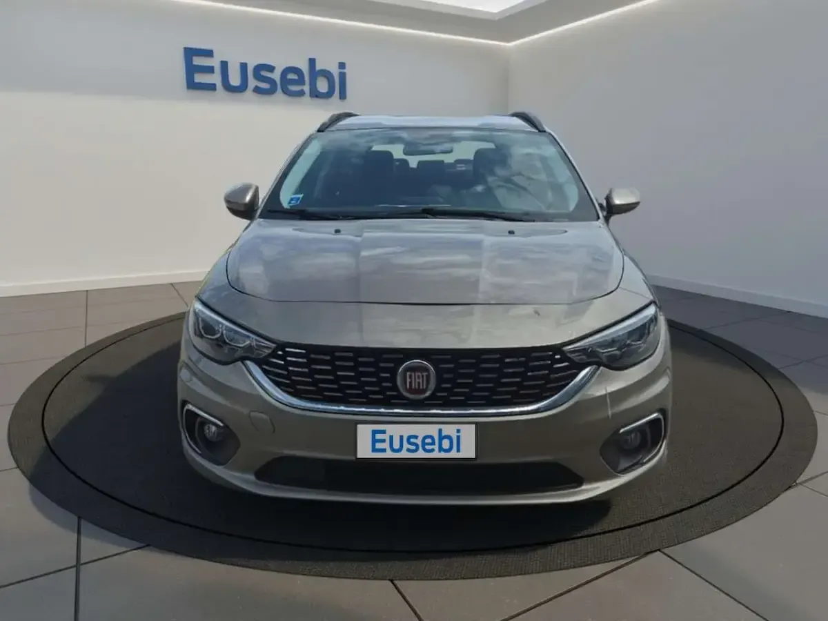 Usata Fiat Tipo Lounge 95 CV (69 kW) 2019 Beige Station wagon