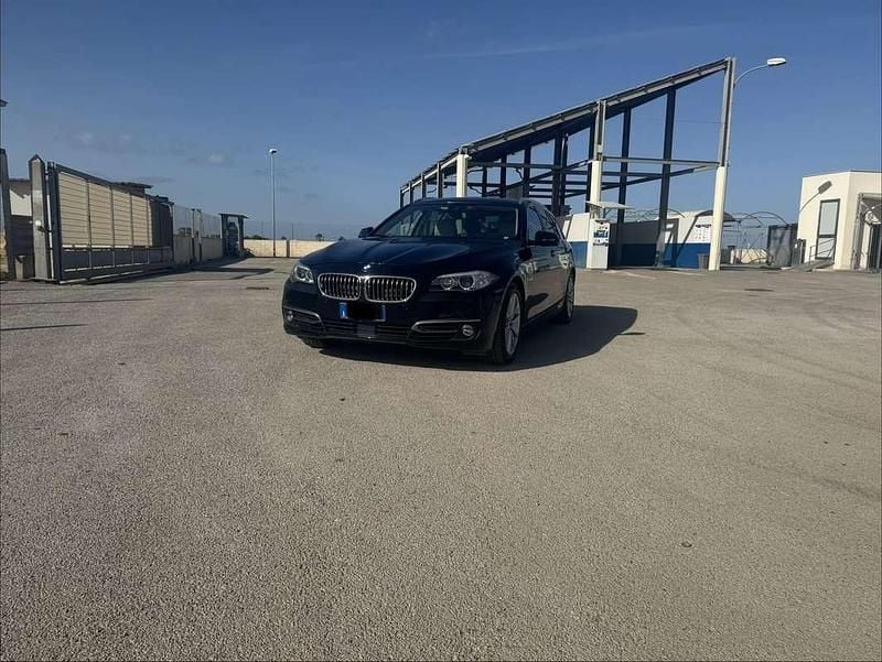 Usata BMW 520 Luxury Line 190 CV (139 kW) 2015 Station wagon