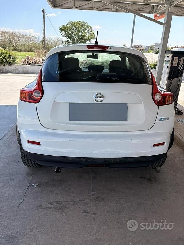 Usata Nissan Juke 110 CV (80 kW) 2011 Bianco SUV
