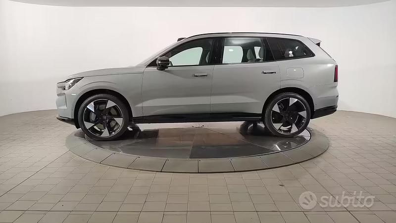 Occasion Volvo EX90 Ultra 300 kW (408 ch) 2024 Gris SUV
