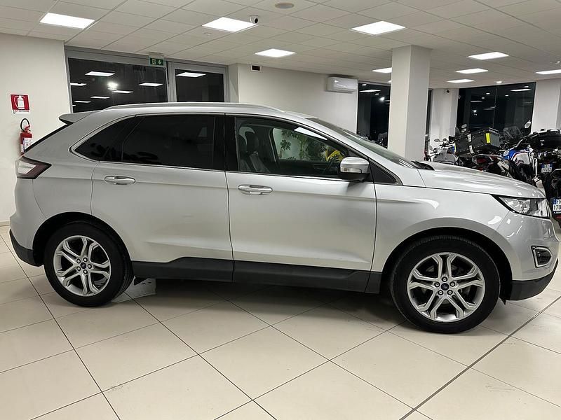 Usata Ford Edge Titanium 210 CV (154 kW) 2016 Argento SUV