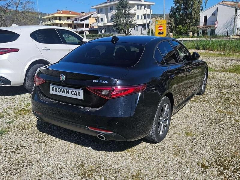 Usata Alfa Romeo Giulia Business 179 CV (131 kW) 2018 Nero Berlina