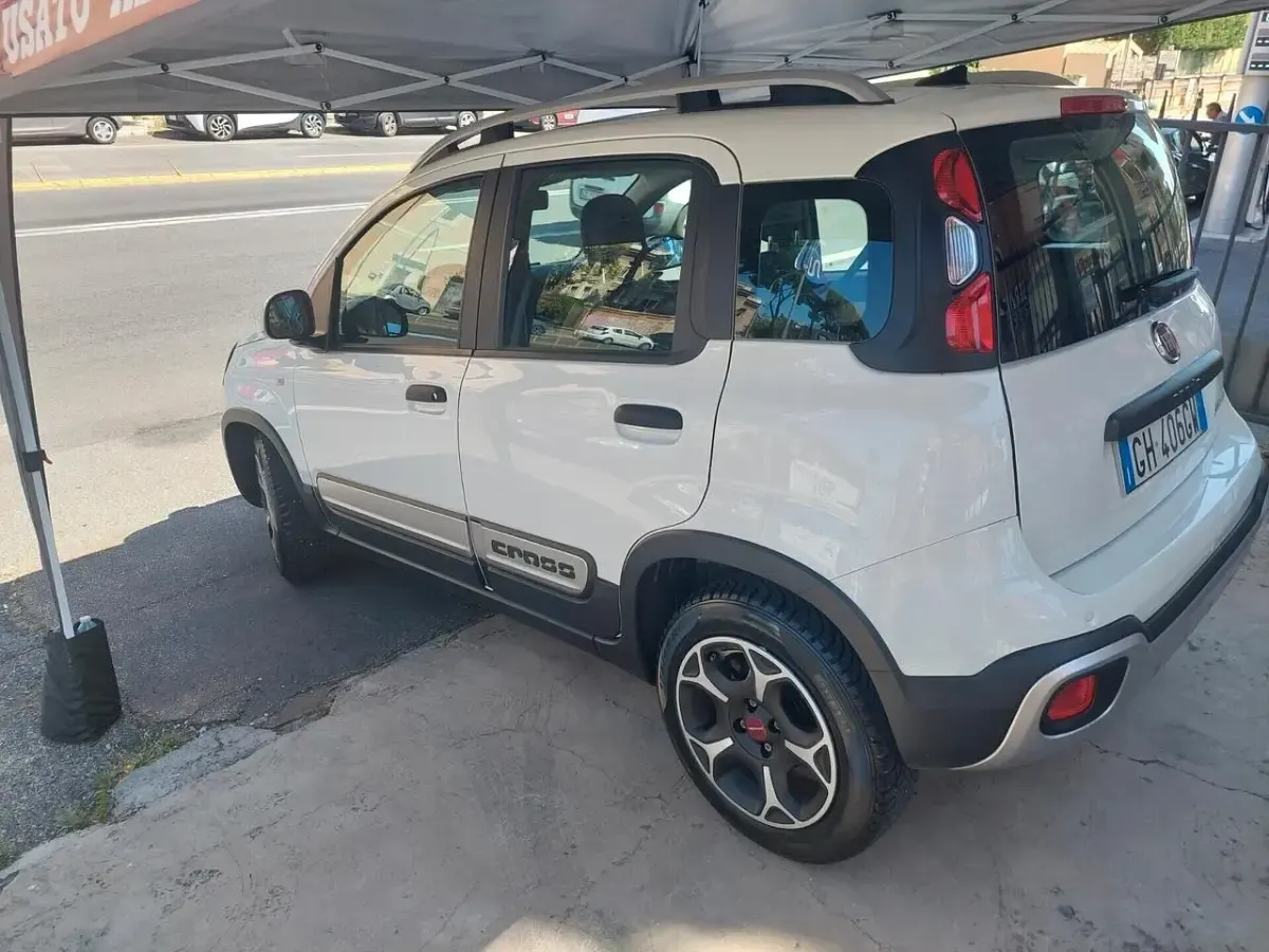 Usata Fiat Panda Cross Cross 69 CV (50 kW) 2021 Bianco Utilitaria