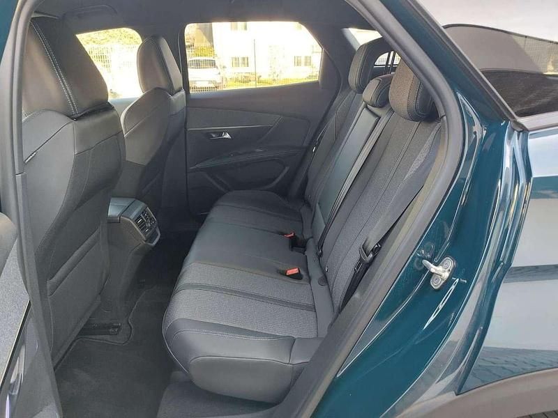 Usata Peugeot 3008 Allure 131 CV (96 kW) 2023 Blu/azzurro SUV