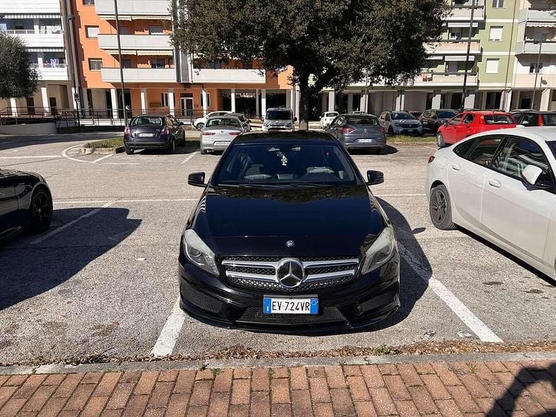 Usata Mercedes A180 Premium 109 CV (80 kW) 2014 Berlina