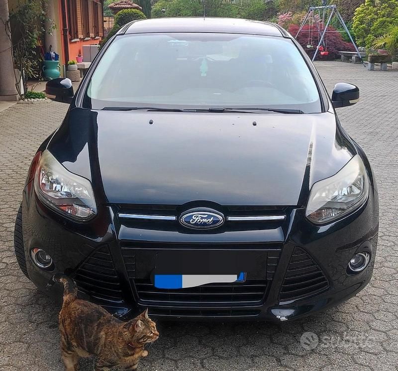 Usata Ford Focus Titanium 115 CV (84 kW) 2012 Nero Station wagon