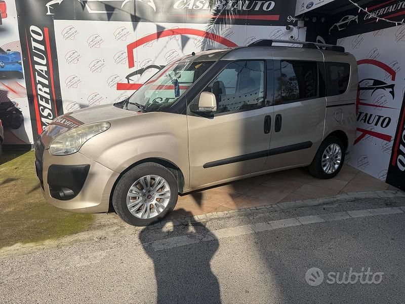 Usata Fiat Doblò 119 CV (87 kW) 2013 Marrone Monovolume