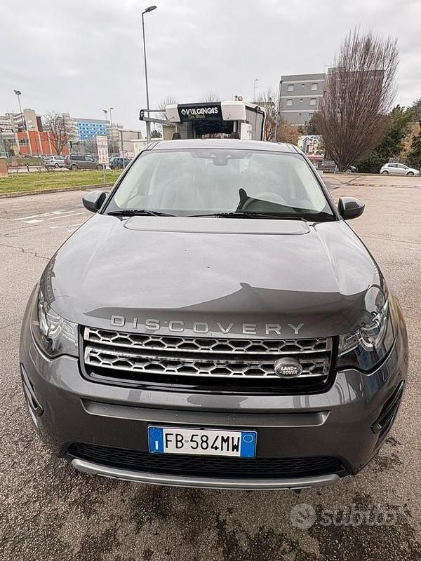 Usata Land Rover Discovery Sport HSE Luxury 150 CV (110 kW) 2015 Grigio SUV