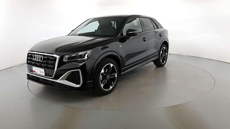 Nero mito metallizzato Usata 2025 Audi Q2 S-Line SUV | 35.800 € (Molto cara) - Immagine 1/4
