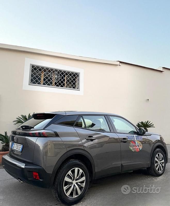 Usata Peugeot 2008 110 CV (80 kW) 2021 Grigio SUV