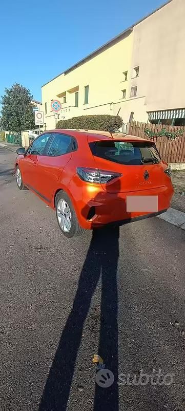 Usado Renault Clio V 101 CV (74 kW) 2024 Utilitario