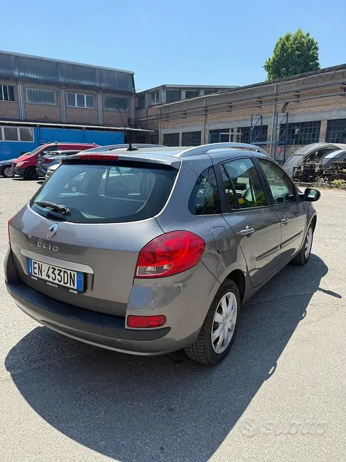 Usata Renault Clio 103 CV (75 kW) 2012 Station wagon