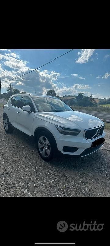 Usata Volvo XC40 Business Edition 150 CV (110 kW) 2019 Bianco SUV